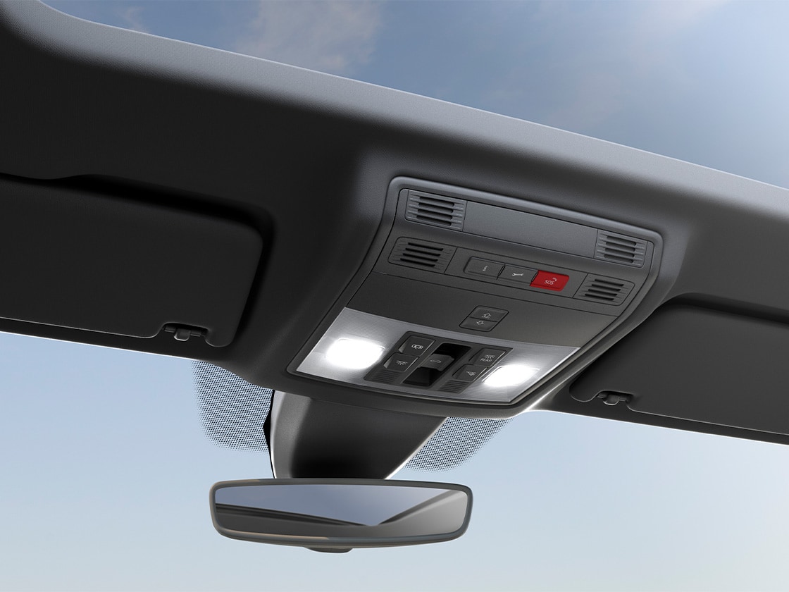 Digitales Kombiinstrument des SEAT Ateca mit aktivem Fahrassistenzsystem