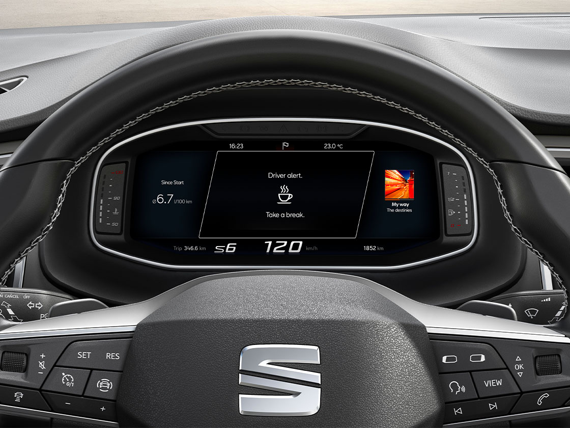 Anzeige des Müdigkeitswarnsystems im digitalen Cockpit des SEAT Ateca