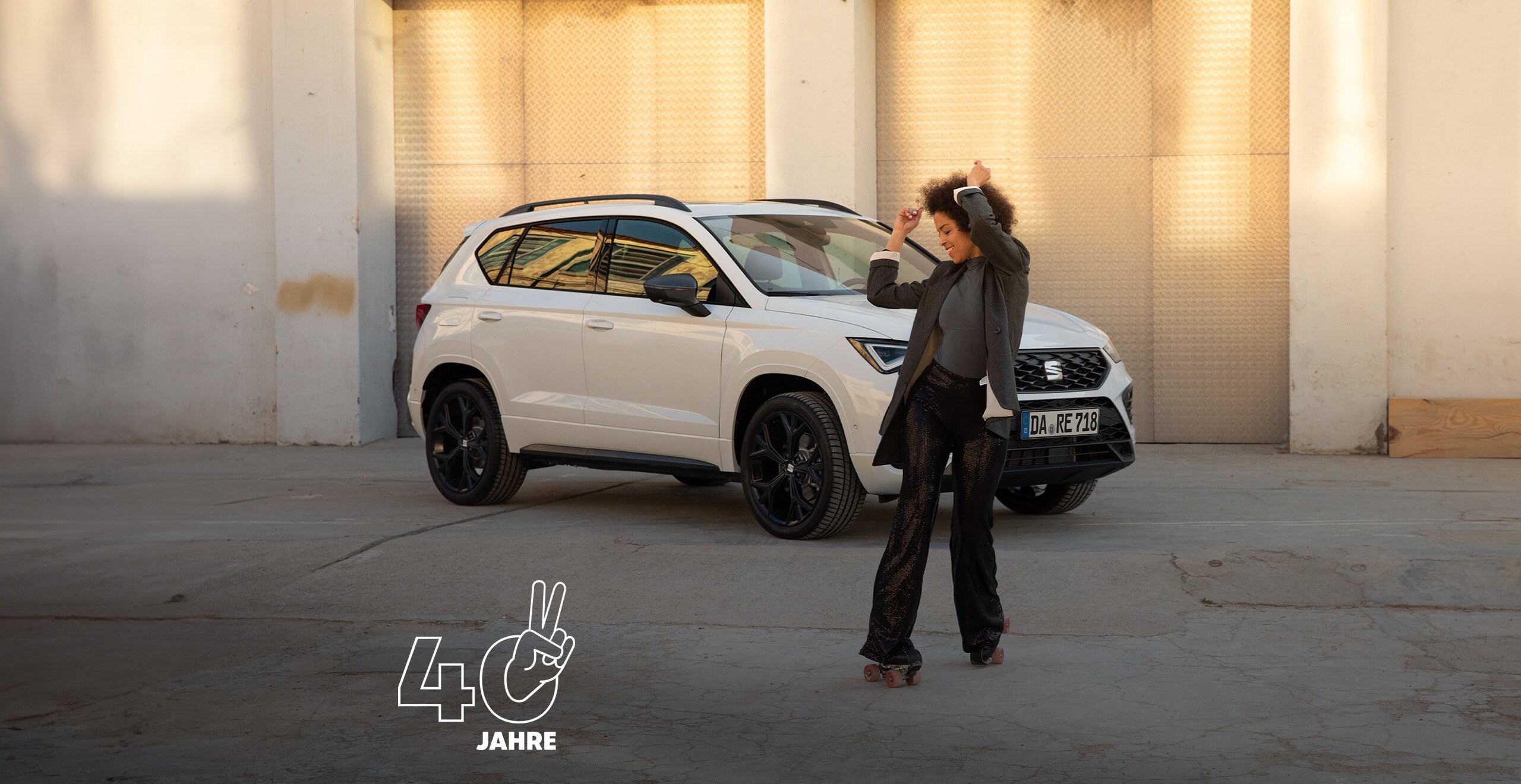 Woman on roller blades in front of seat ateca