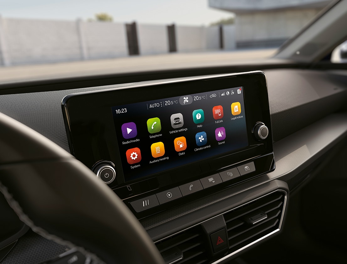 seat leon interior view of the emergency call button