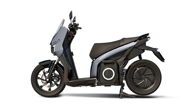 SEAT electro urban mobility options SEAT MÓ 50 electric scooter